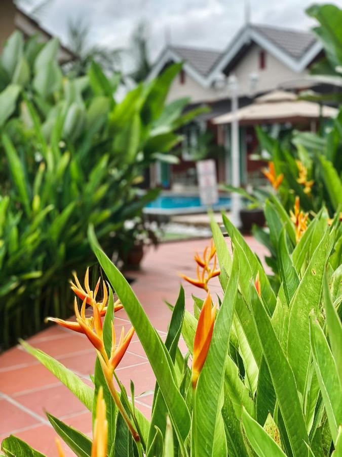 Gading Chalet Kuala Terengganu Exteriör bild