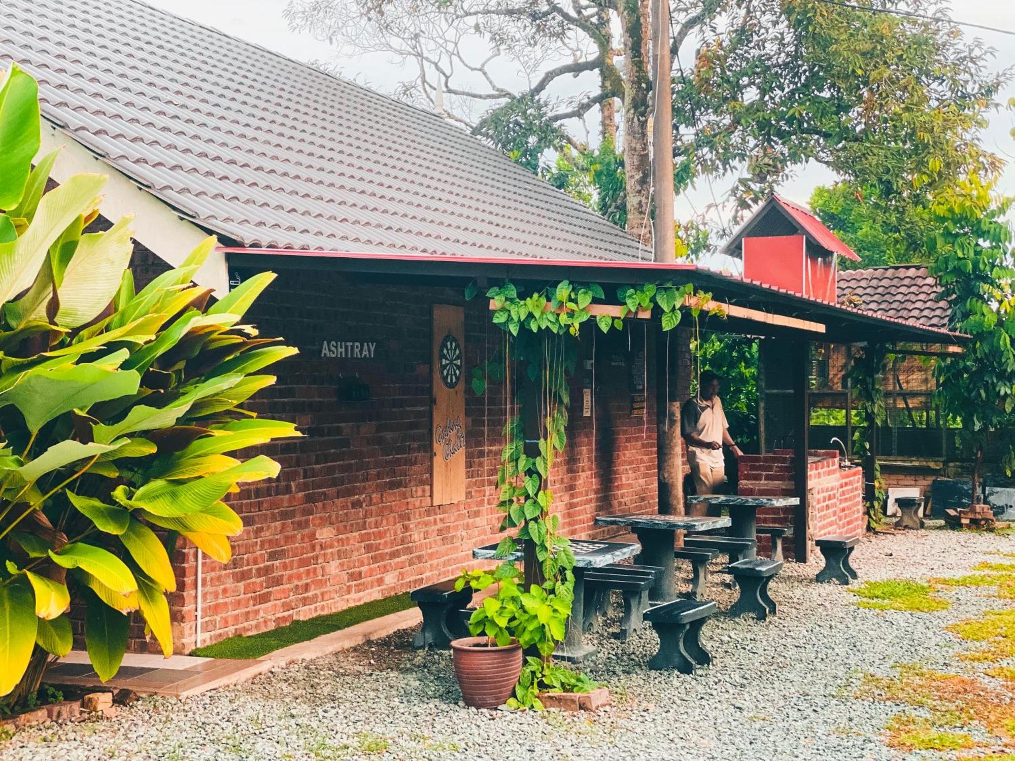 Gading Chalet Kuala Terengganu Exteriör bild