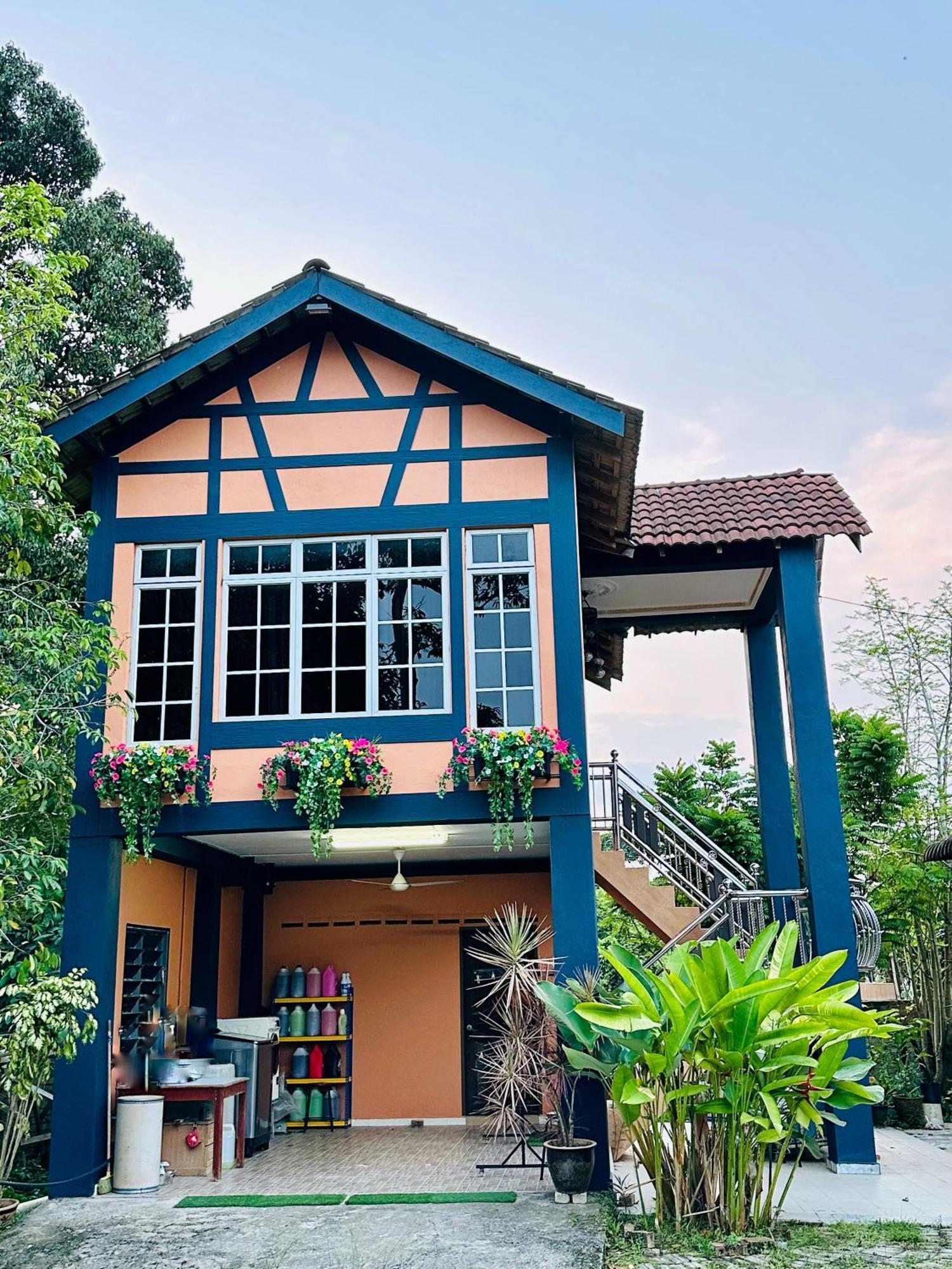 Gading Chalet Kuala Terengganu Exteriör bild