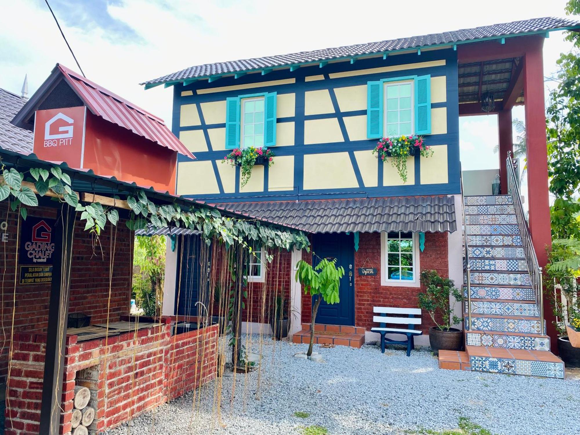 Gading Chalet Kuala Terengganu Exteriör bild
