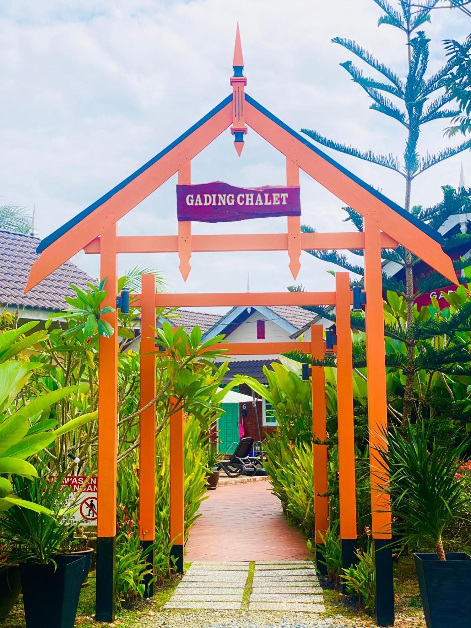 Gading Chalet Kuala Terengganu Exteriör bild